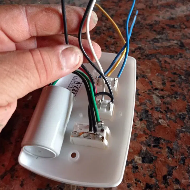 Soluções em Energia e Tomadas